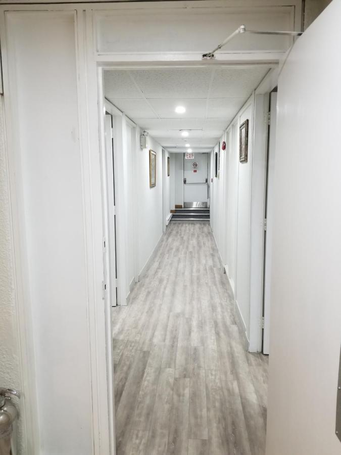 Bloorcourt Inn Toronto Bagian luar foto